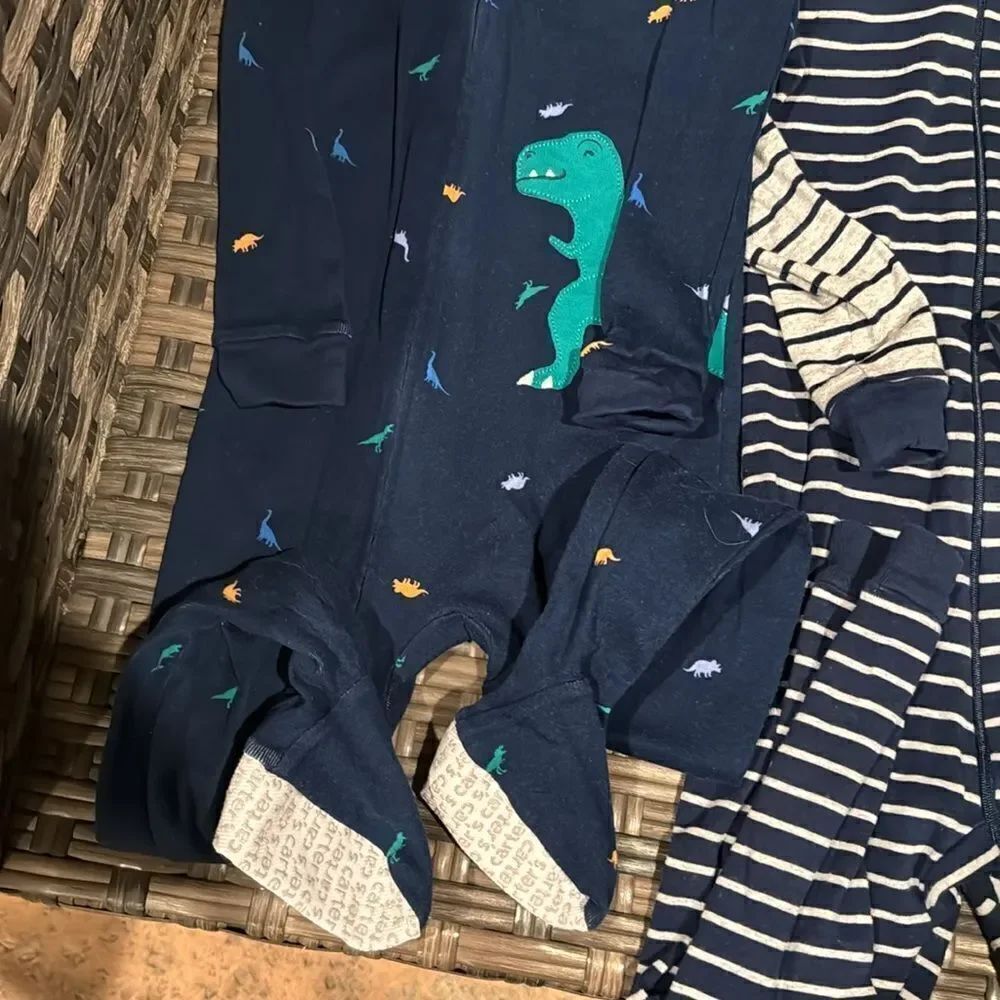 Carter’s long PJ set 3 - Picture 3 of 10